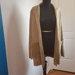 🆕️ Solitaire Faux Seude Embroided Jacket Size M